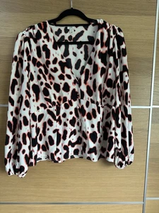 River Island Size 18 Bright Animal Print Blouse Cream Black Orange Blouse BA5 - Picture 1 of 8