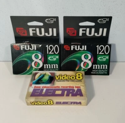(DD) Лот из 3 новых видеокассет 8 мм.(2) Fuji p6-120 8 мм и (1) Electra p5-90 8 мм - Изображение 1 из 4