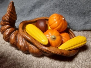 Horn Of Plenty Cornucopia 6.5x3.5 Decor ceramic with corn, pumpkins and accorn - Picture 1 of 4