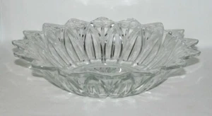 Federal Glass PETAL Crystal Large Round Salad or Vegetable Bowl - Picture 1 of 3