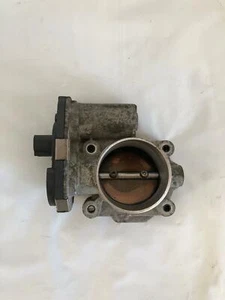 2007 - 2009 SATURN AURA Fuel Injection Throttle Body Valve Assembly 2.4L G - Picture 1 of 12