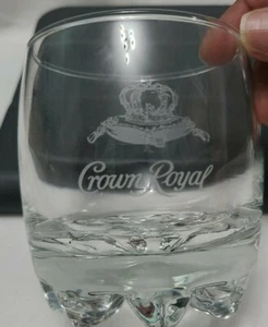 Set 2 Bicchieri Crown Royal In rilievo Inciso Whisky Rocks Vetro Pesante Sunburst - Foto 1 di 4
