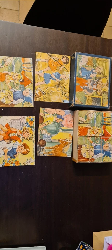 boite cube ancien carton - Photo 1/2