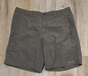 COLUMBIA PFG Omni shade fishing weather beater Mens Size 40 gray shorts - Picture 1 of 5