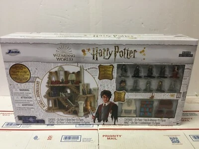HARRY POTTER Metafiguras NANO ESCENA Torre Gryffindor Accesorios SELLADOS Foto 1 de 3