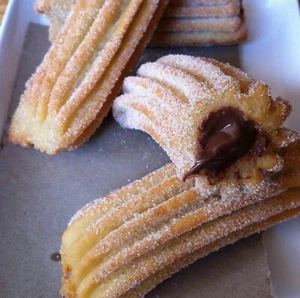 25 x hausgemachte authentische spanische Churros Lazo mit Schokolade innen - Bild 1 von 2