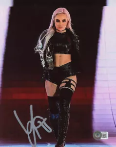 LIV MORGAN SIGNED 8x10 PHOTO ROYAL RUMBLE SMACKDOWN RAW WWE SEXY HOT BECKETT BAS - Picture 1 of 2