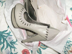 New Jomax Shoes Gray Stilettos womens size 7.5 with 4.5 heels - Picture 1 of 6