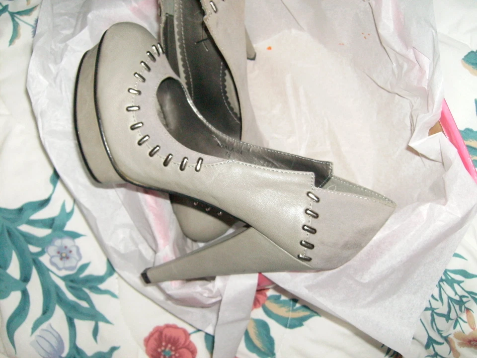 Nuevos Zapatos Jomax Gris Stilettos Mujer Talla 7.5 con Tacones 4.5  Foto 1 de 4