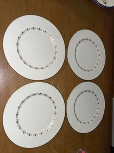 juego de 4 platos ensalada (s) patrón "romance" LENOX 8 3/8" HECHOS EN EE. UU. - Imagen 1 de 12