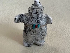 Charming VINTAGE Zuni Bear Fetish 2.5" X 1.75" - Picture 1 of 5
