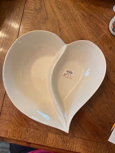 Lenox White China Porcelain Keepsake 12" Heart-Shaped Server Bowl +24k gold trim - Picture 1 of 2