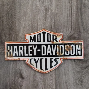 VINTAGE HARLEY DAVIDSON MOTORCYCLE PORCELAIN ENAMEL METAL SIGN SIZE 6" x 3.5" - Picture 1 of 6