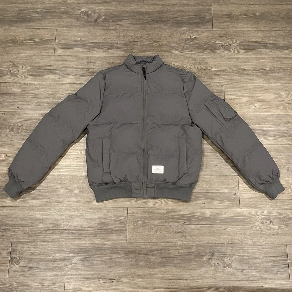Alpha Industries Adults Puffer Bomber Jacket Men’s M Gray - Image 1 of 4