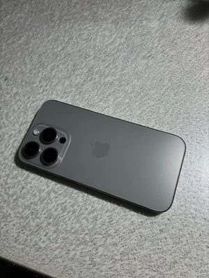 Apple iPhone 15 Pro - 128GB - Titanio Naturale - Immagine 1 di 4