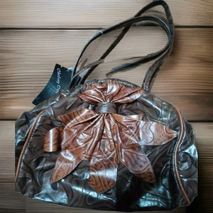 NWT. Vtg Chelsey Original Inc. Handbag Leather Patchwork Clam Clutch Boho Purse - Picture 1 of 9