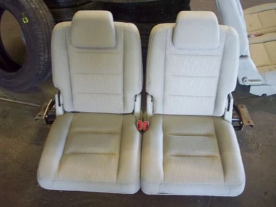 REAR SEAT ASSEMBLY THIRD ROW LIGHT CREAM COLOR FITS 09 TAURUS X 156258 - Image 1 of 2