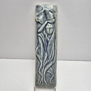 Whistling Frog Tile Pottery Wall Plaque Blue Daffodil Orchid Daylily Floral 7.5" - Picture 1 of 10
