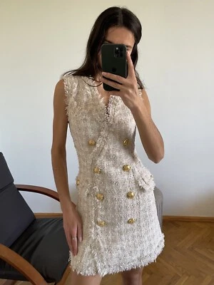 4k Gorgeous Authentic Balmain Gold Logo Buttons Beige Tweed Mini Dress Size 34 - Image 1 of 4