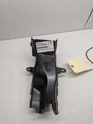 Conducto de aire de freno delantero derecho pasajero delantero original OEM para BMW 51747383852 Foto 1 de 4