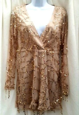 Talla 8, desnudo con lentejuelas/hebras de cinta, manga larga, traje de juego crossover BooHoo Foto 1 de 4