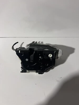 Actuador de cierre de cerradura de puerta de pasajero trasero derecho Volkswagen VW Touareg 11-18 OEM Foto 1 de 3