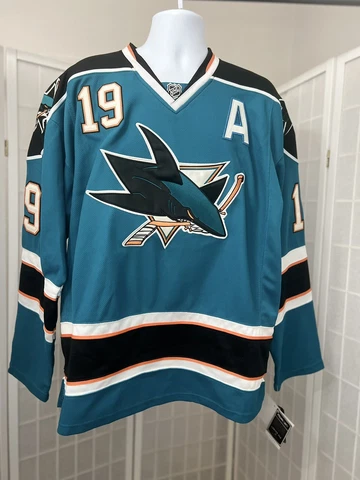 RARE JOE THORNTON SAN JOSE SHARKS TEAL REEBOK NHL  JERSEY WITH "A" SZ 50 Cover