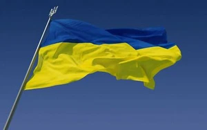 Large Ukraine Flag 5ft x 3ft Ukrainian National Flag UK Stock Same Day Post - Imagen 1 de 3