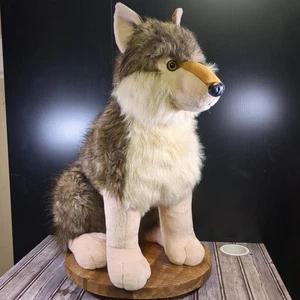 Peluche realista Wild Republic Wolf gris tostado talla natural 23" de alto - Imagen 1 de 8