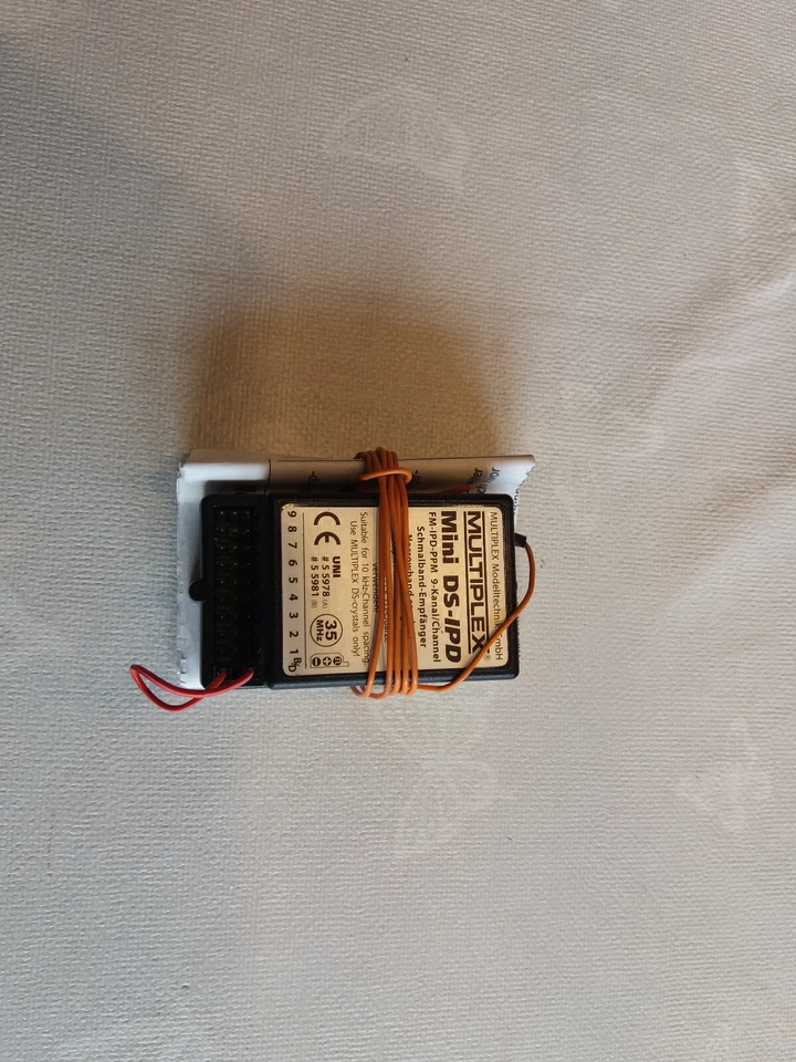 RC Modellbau Multiplex Empfänger 35 MHZ Mini DS B-Band - Bild 1 von 1