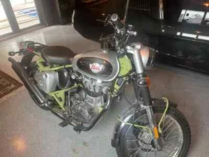 2020 Royal Enfield Trials 500 Works Replica - Picture 1 of 5