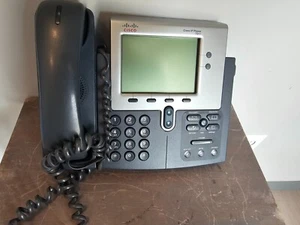 LOTS OF 5 (FIVE) Cisco 7941 IP Phone - Picture 1 of 2