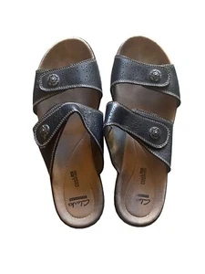Clarks Leisa Black Slide Sandal Comfort collection  back size US 10 - Picture 1 of 7
