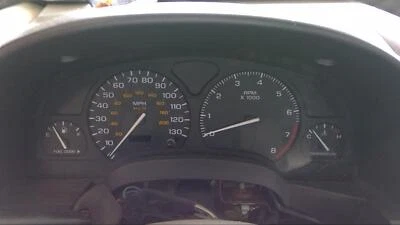 Medidor de velocímetro usado se adapta a: Saturn Vue Cluster 2003 grado A de EE. UU. Foto 1 de 4