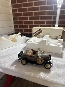 Ford 1931 Modelo A Deluxe Roadster escala 1:24 fundido a presión F1 Danbury como nuevo - Imagen 1 de 8
