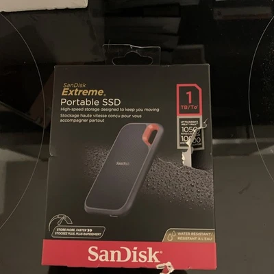 闪迪 Extreme V2 1TB USB-C 便携式外置固态硬盘 (SDSSDE61-1T00-G25) — 第 1/4 张图片