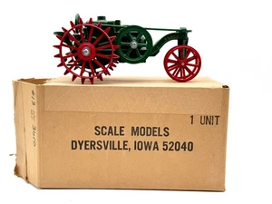 1/16 International Harvester 8-16 Mogul - Picture 1 of 3