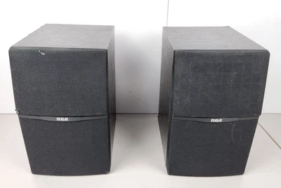 Par de altavoces envolventes RCA RT2250 solo grises 80 W 6 ohmios para sistema de cine en casa Foto 1 de 4