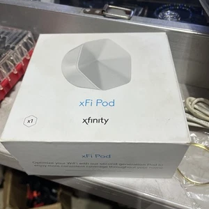 Xfinity X-Fi Pod WiFi Extender (Model XE-2 - Afbeelding 1 van 2