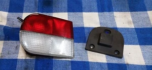 Bremsleuchte links aus der Heckklappe 46720193 Fiat Punto 176 C  Cabriolet - Picture 1 of 6