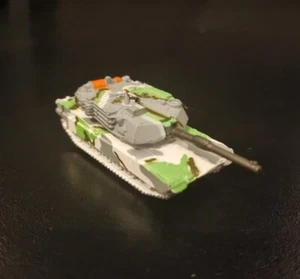 Micro Machines M1A1 Abrams Military Tank Green Camo green/grey/white Galoob 1992 - Picture 1 of 3