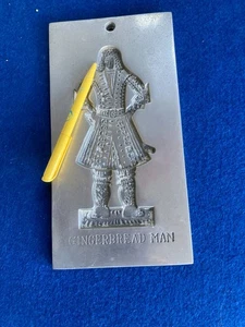 Molde de galletas vintage de aluminio fundido Virginia Metalcrafters pan de jengibre hombre - Imagen 1 de 12