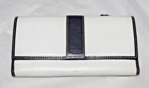 Coach Hamilton Soft Leather Trifold Snap Close  Checkbook Wallet White Black - Picture 1 of 12