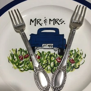 Farmhouse Mr and Mrs Wedding Gift Plate and Silverware (Fork and Spoon). - Picture 1 of 17