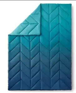Member’s Mark 5’x7’ Oversized Weather Resistant Water Repellent Camping Blanket - Picture 1 of 8