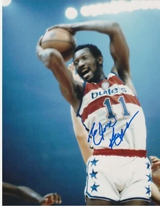 ELVIN HAYES WASHINGTON BULLETS ACTION SIGNED 8x10 - Picture 1 of 1