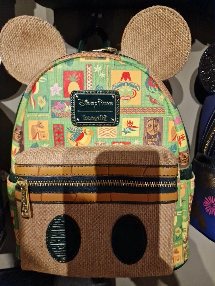 Loungefly Rucksack  Mickey Mouse The Main Attraction TIKI ROOM - Bild 1 von 1