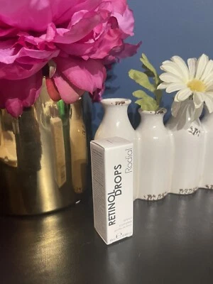 RODIAL RETINOL GOTAS RETINOL Muestra Deluxe 10 ml/0,33 oz Foto 1 de 4