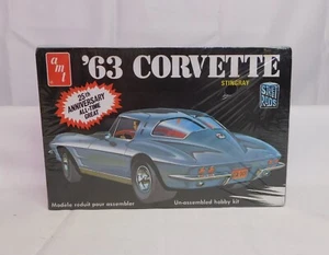AMT #A163 1963 CORVETTE STINGRAY VINATGE 1/25 SCALE MODEL KIT SEALED - Picture 1 of 5