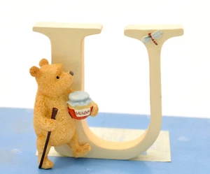 Border fine Arts-Classic Friends* Pooh walking Alphabet figurine* A6636 - Picture 1 of 3